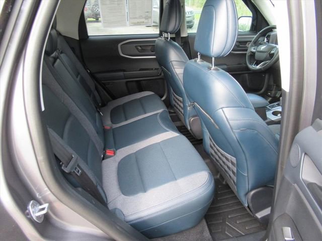 Used 2021 Ford Bronco Sport Outer Banks w/ Outer Banks Package (96D) image 30