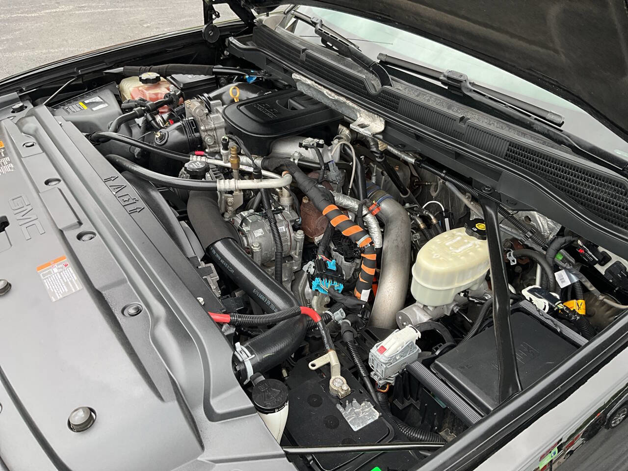 Used 2016 GMC Sierra 2500 Denali w/ Duramax Plus Package AWD/4WD image 35