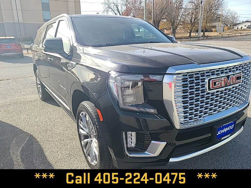 Used 2021 GMC Yukon XL Denali w/ Denali Premium Package image 26