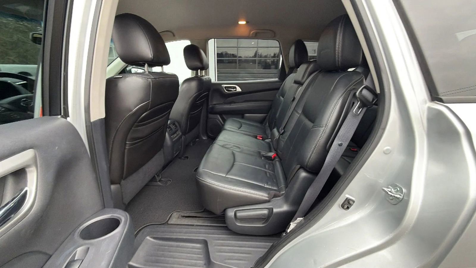 Used 2013 Nissan Pathfinder SL image 33