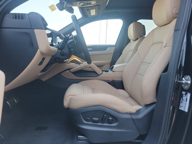 New 2026 Porsche Cayenne S AWD/4WD image 4