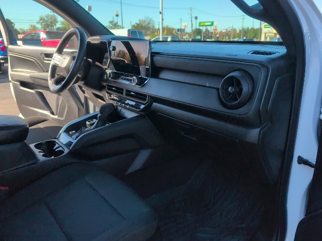 Used 2023 Chevrolet Colorado Trail Boss w/ Technology Package AWD/4WD image 41