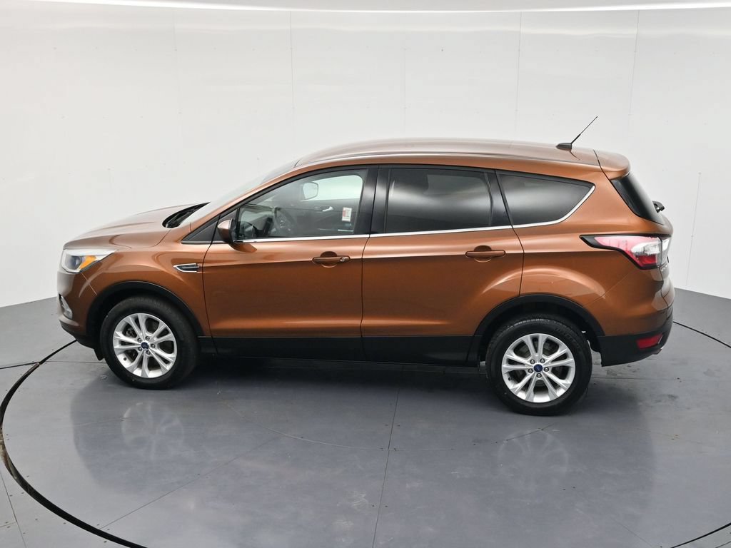 Used 2017 Ford Escape SE AWD/4WD image 41