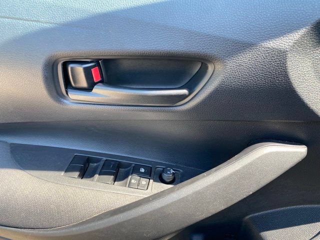 Used 2025 Toyota Corolla LE FWD image 27
