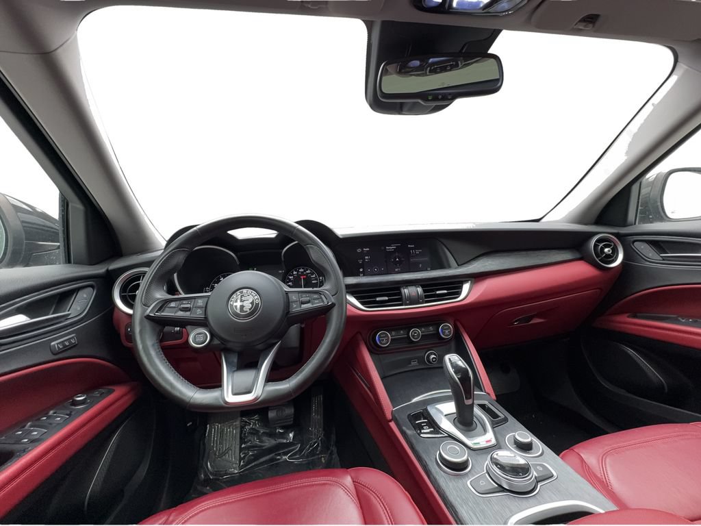Used 2021 Alfa Romeo Stelvio Sprint w/ Nero Edizione RWD image 32
