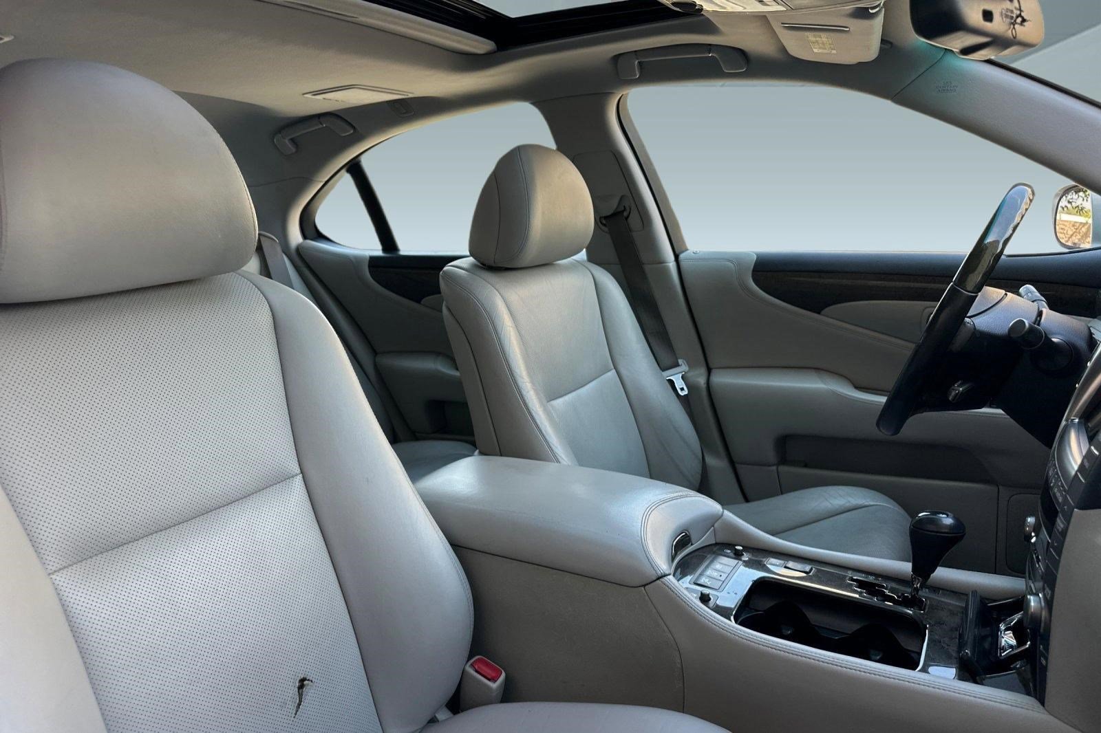 Used 2007 Lexus LS 460 image 31