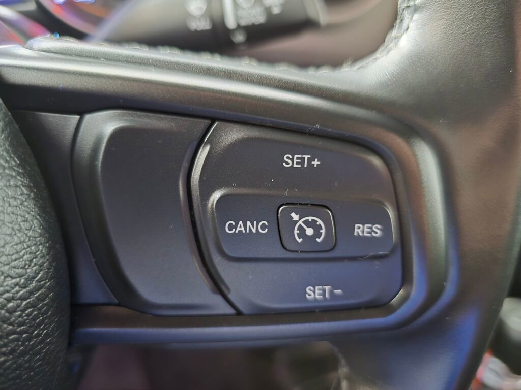 Used 2022 Jeep Wrangler Unlimited Sport image 25