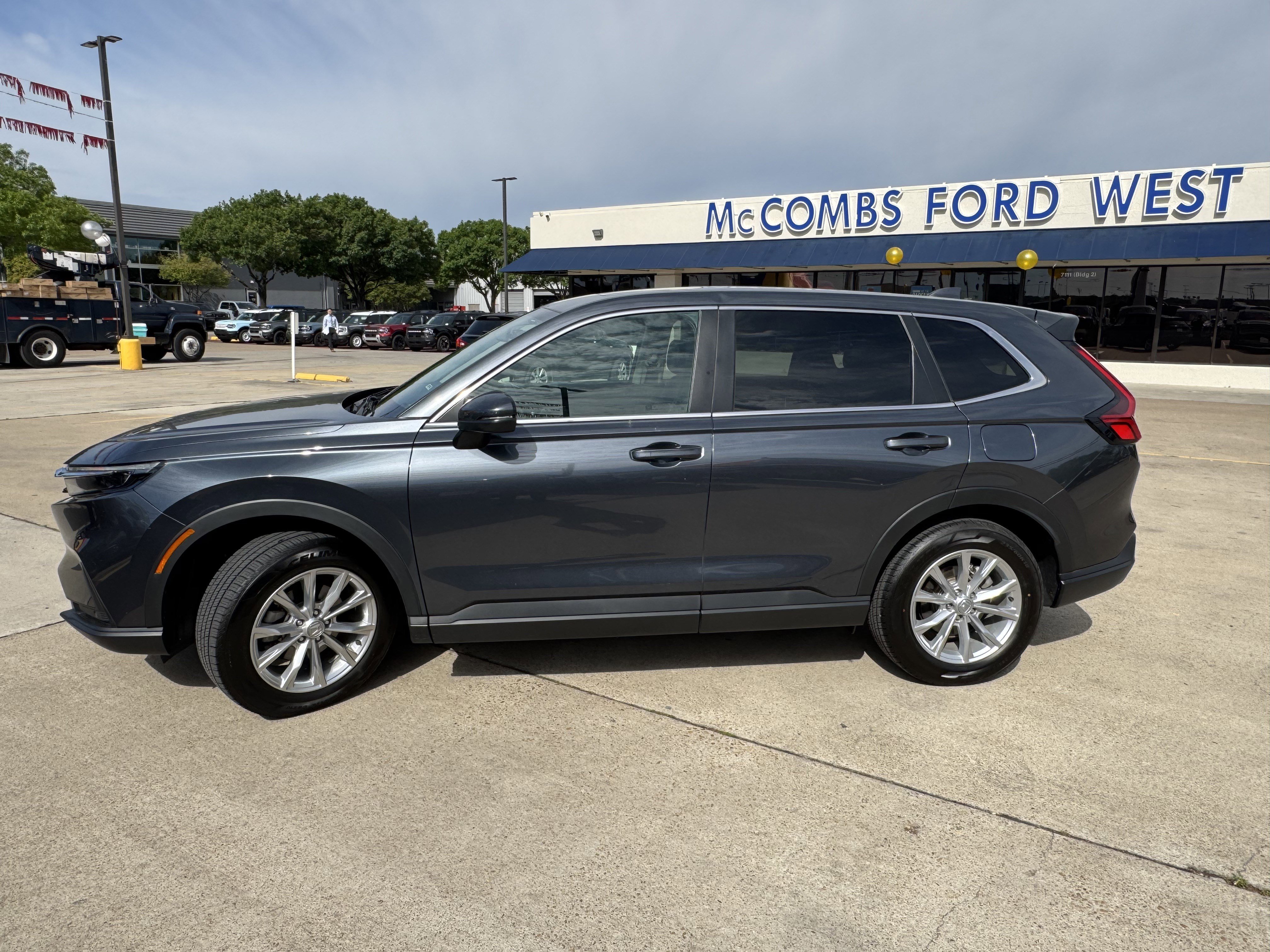 Used 2025 Honda CR-V EX-L image 11