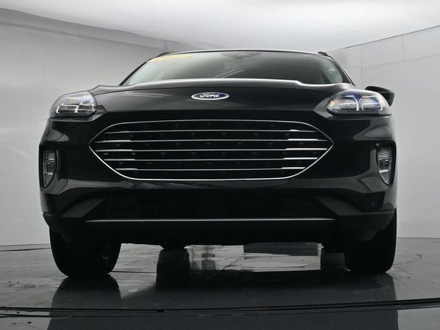 Certified 2022 Ford Escape Titanium w/ Titanium Elite Package AWD/4WD image 29