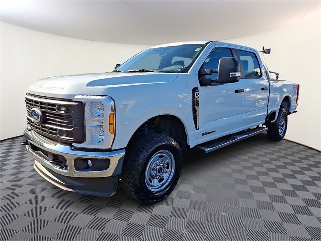 Used 2023 Ford F250 XL w/ FX4 Off-Road Package image 3