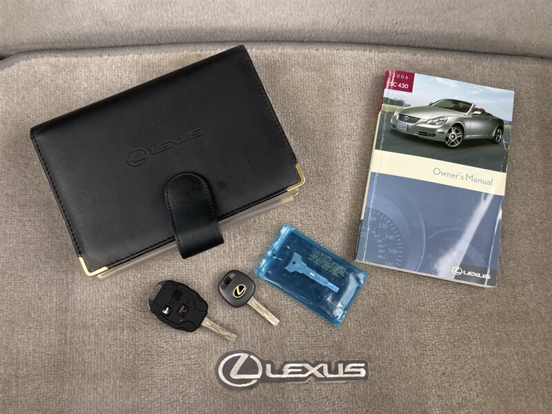 Used 2006 Lexus SC 430 Convertible RWD image 35