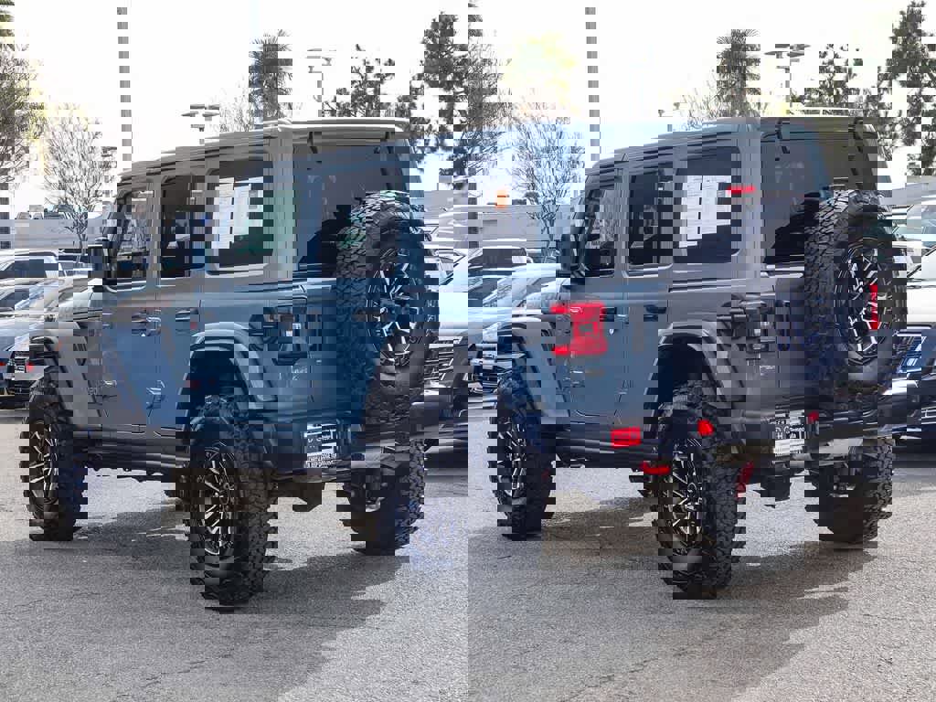 Certified 2025 Jeep Wrangler Unlimited Rubicon image 6