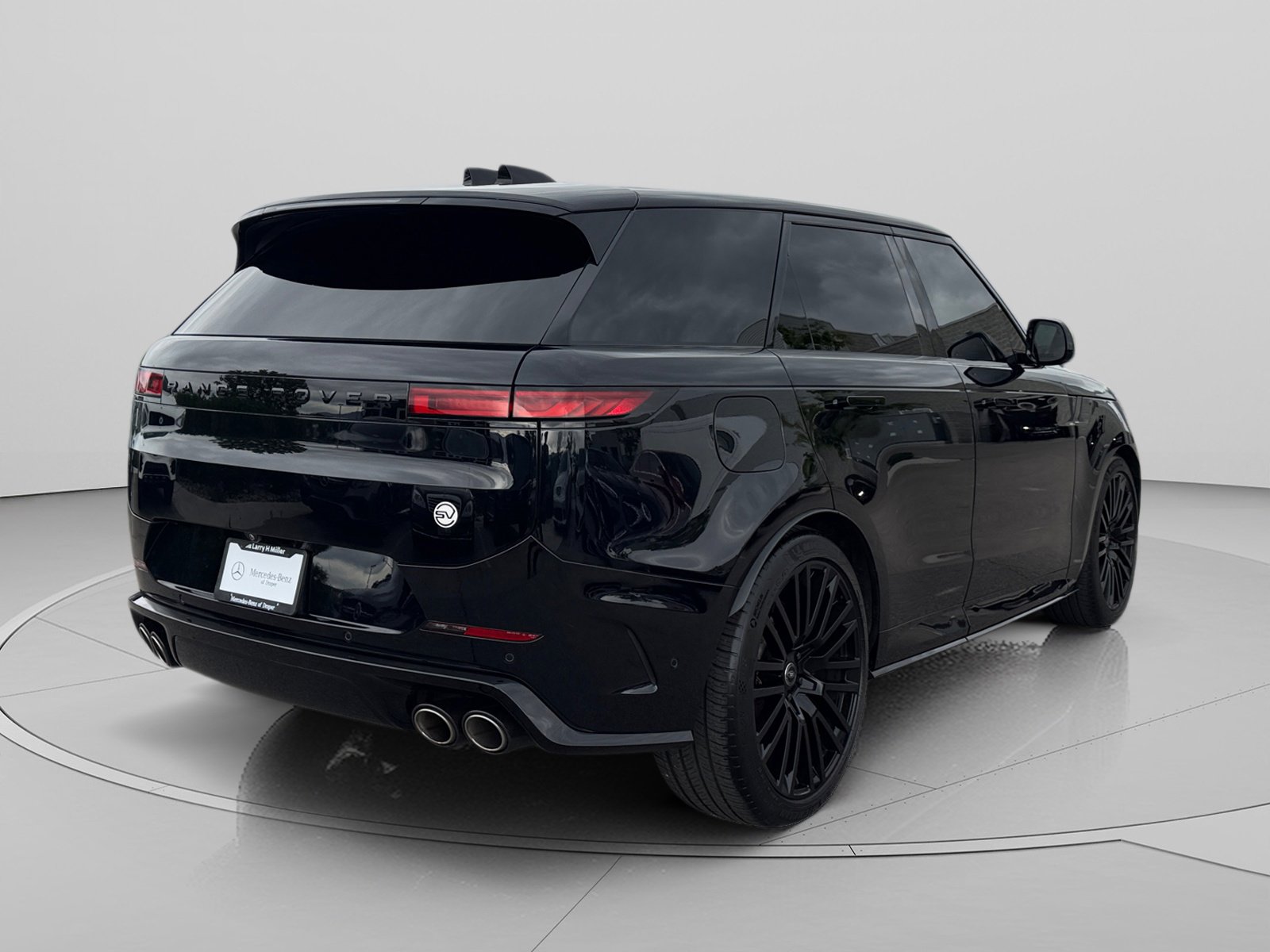 Used 2025 Land Rover Range Rover Sport SV Edition Two image 5