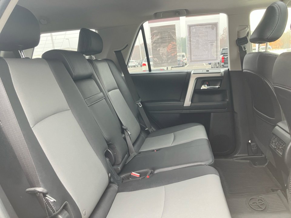 Used 2024 Toyota 4Runner SR5 Premium image 33