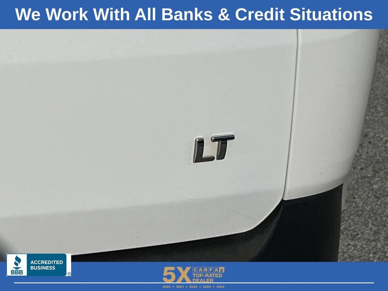 Used 2023 Chevrolet Traverse LT image 23