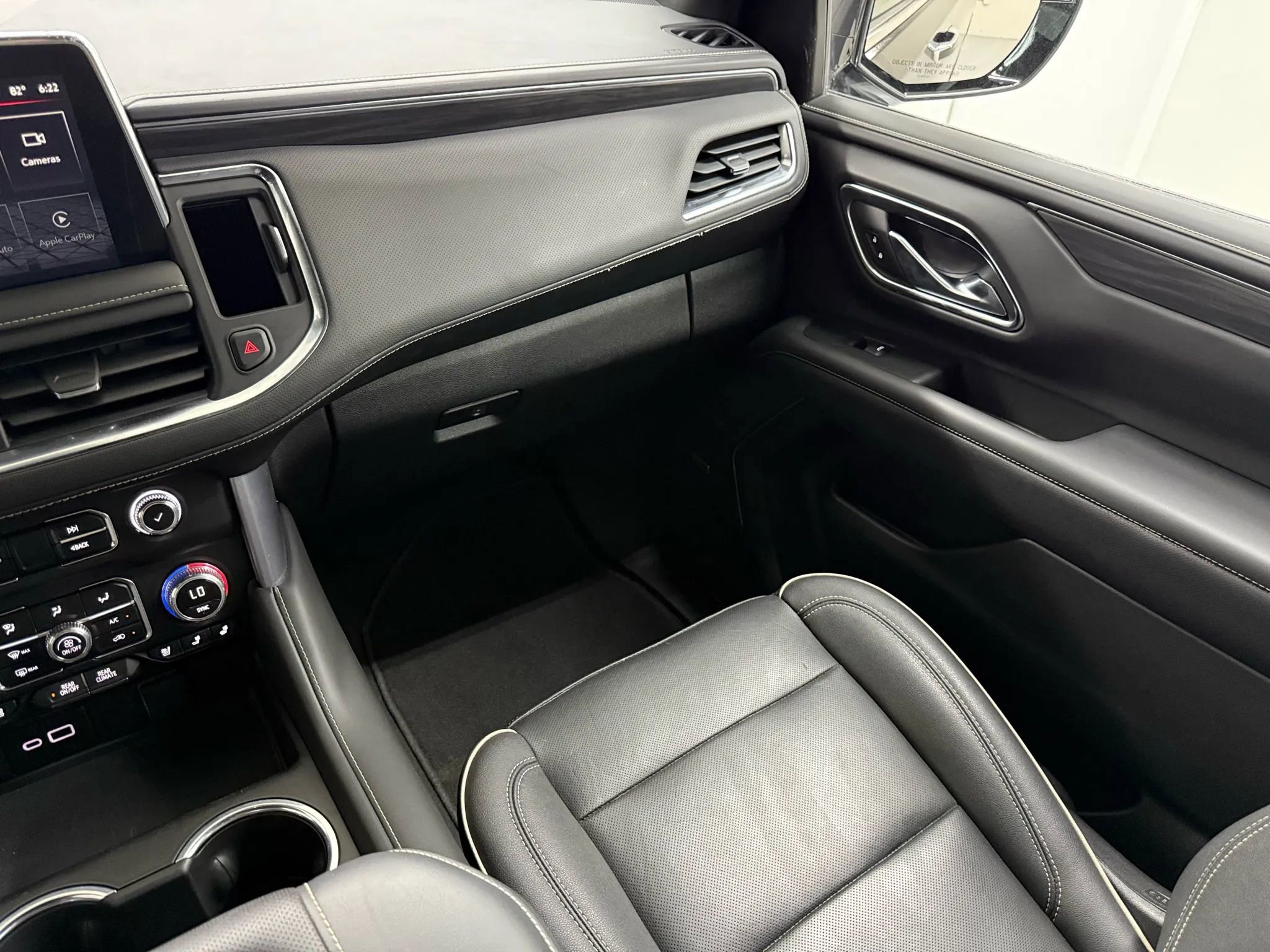 Used 2024 GMC Yukon SLT image 31