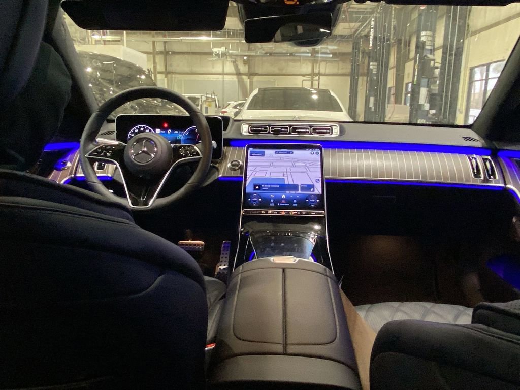 New 2026 Mercedes-Benz S 580e 4MATIC Sedan image 2