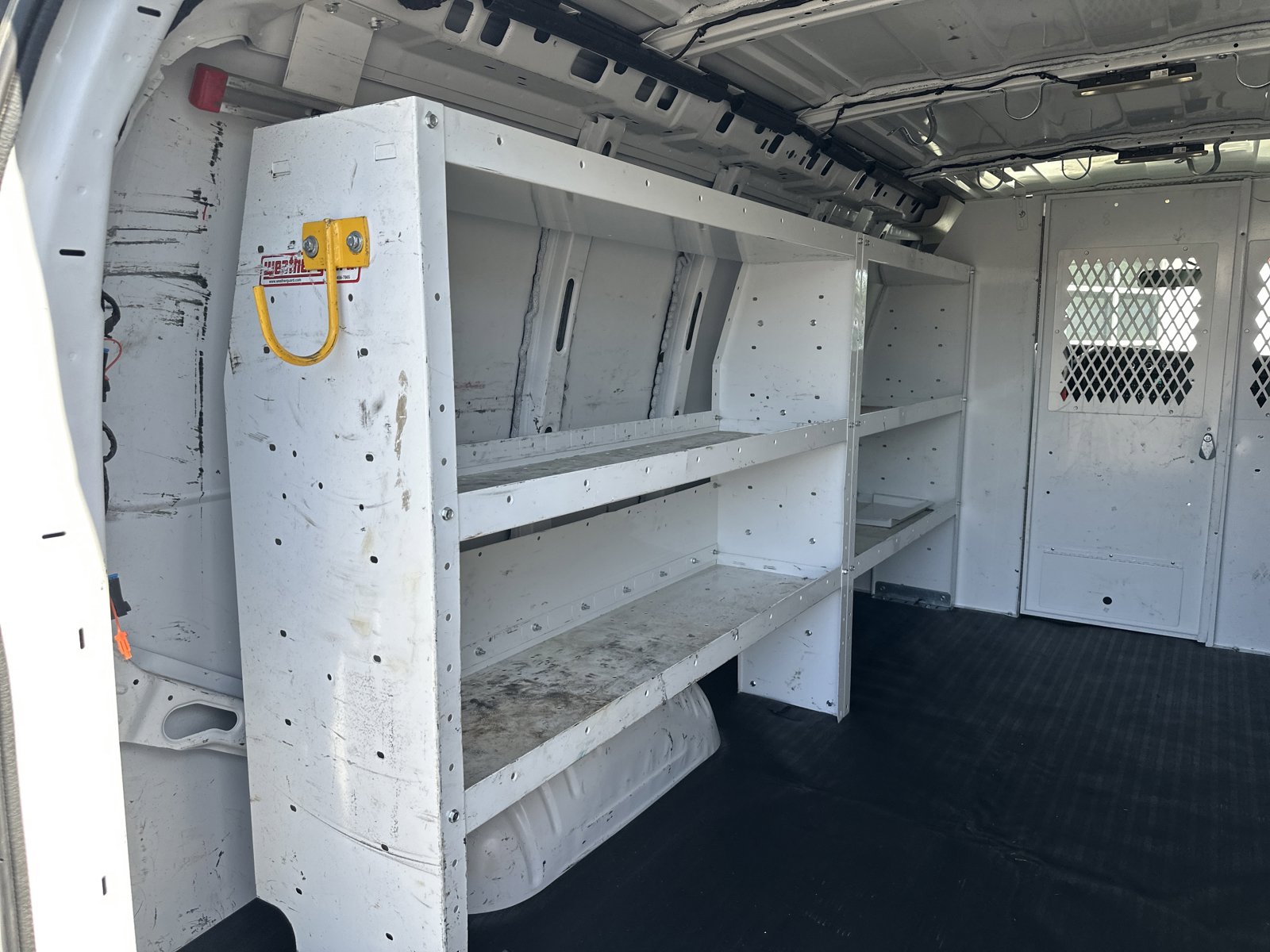 Used 2023 Chevrolet Express 2500 RWD image 16