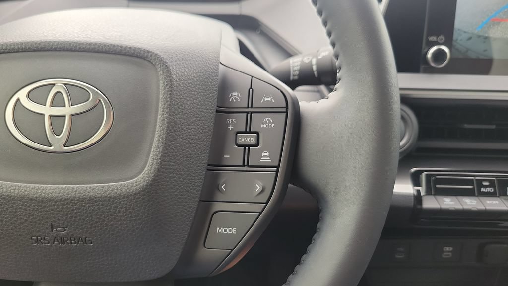 Certified 2024 Toyota Prius LE FWD image 21
