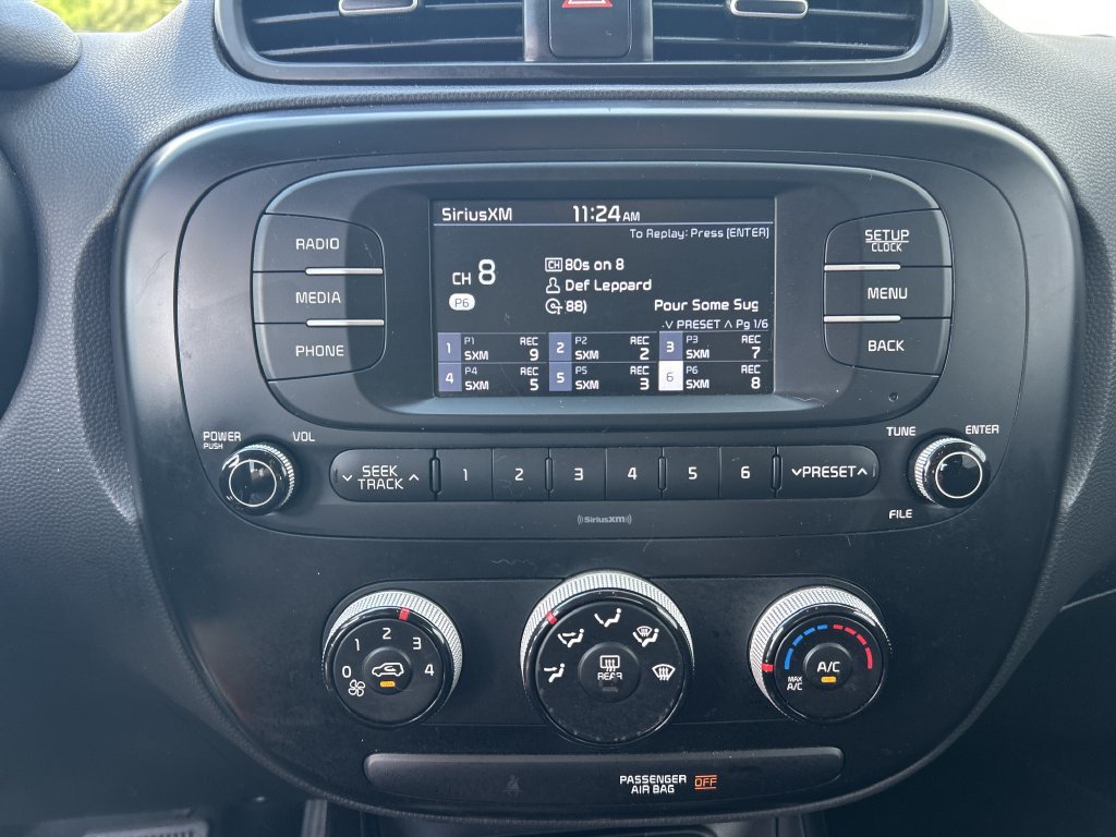 Used 2018 Kia Soul FWD image 25