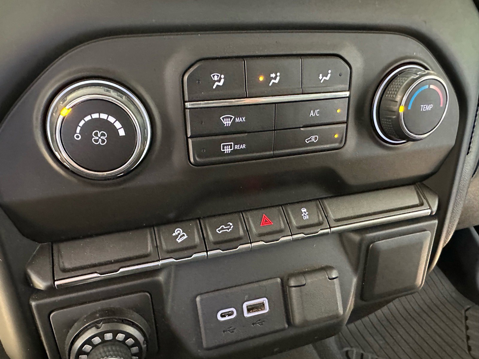 Used 2021 Chevrolet Silverado 1500 Custom Trail Boss w/ LPO, Dark Essentials Package AWD/4WD image 37