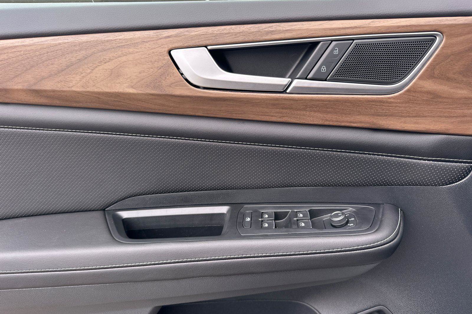 New 2026 Volkswagen Atlas SE image 10