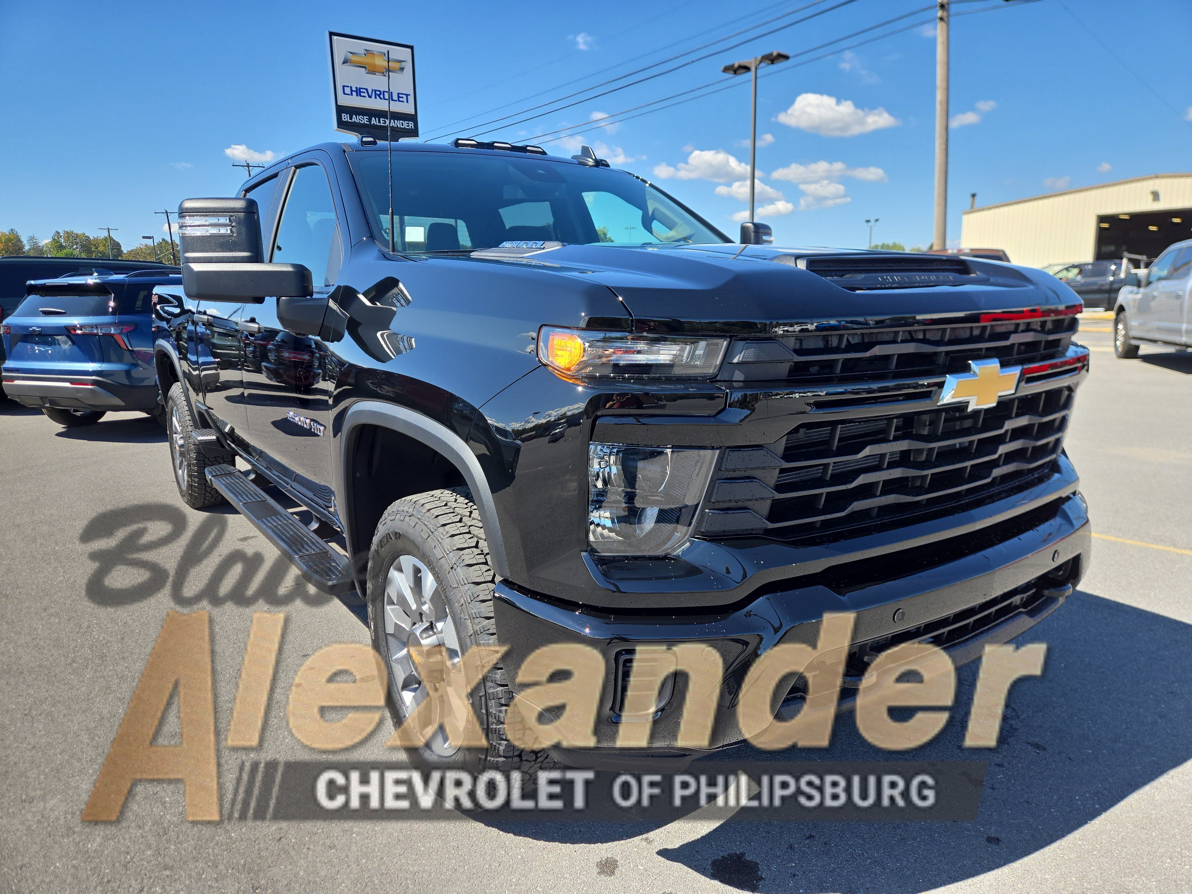 New 2025 Chevrolet Silverado 2500 Custom w/ Custom Value Package