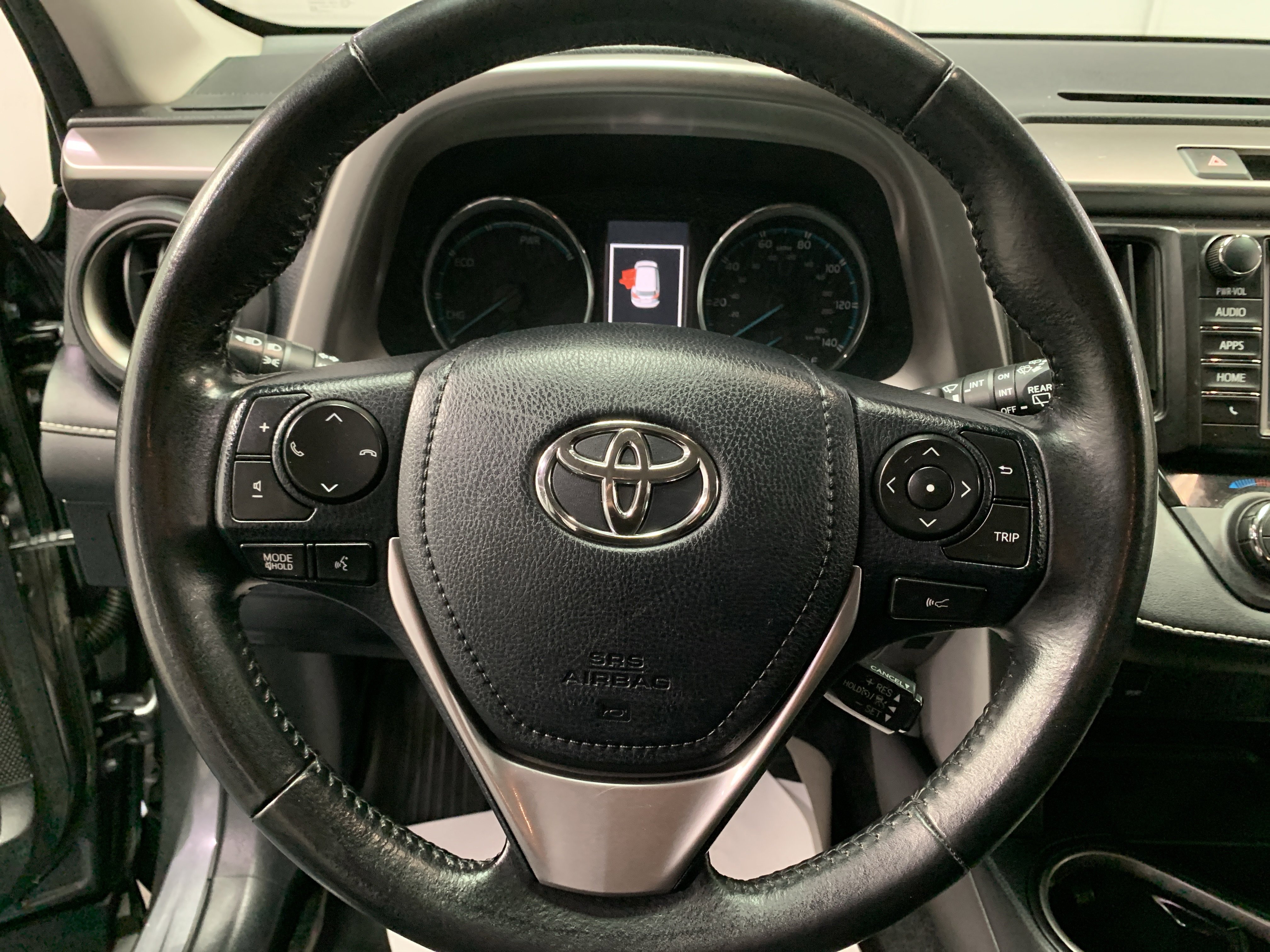 Used 2018 Toyota RAV4 XLE w/ Convenience Package AWD/4WD image 16