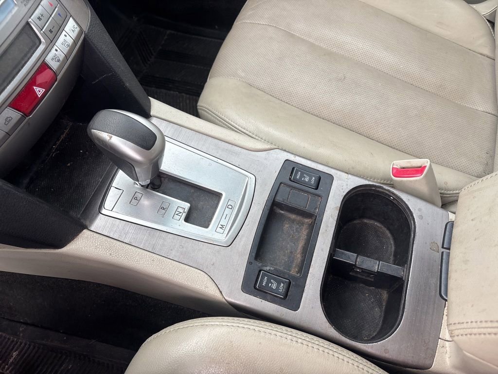 Used 2011 Subaru Outback 3.6R Limited image 31