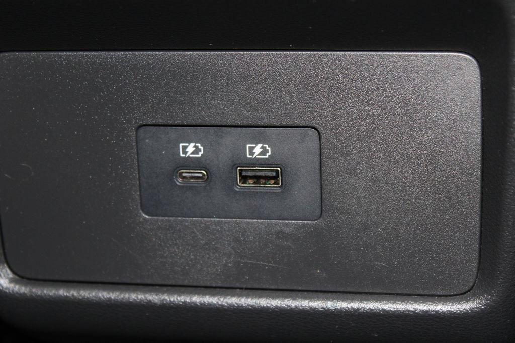Used 2023 Nissan Rogue SV AWD/4WD image 31