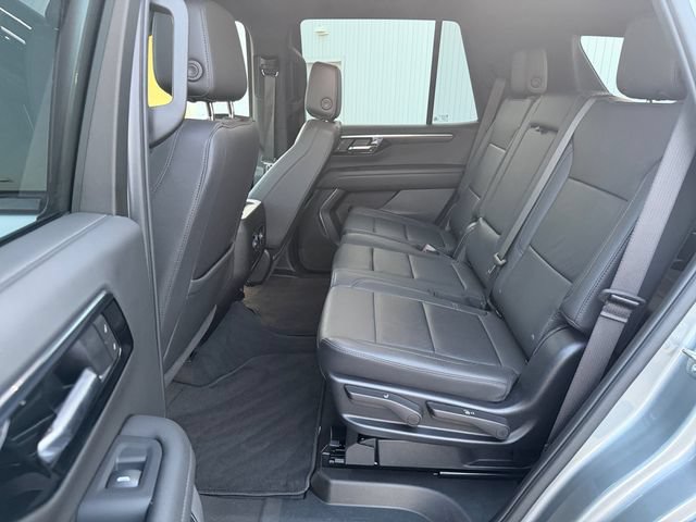 Used 2025 Chevrolet Tahoe Z71 AWD/4WD image 18