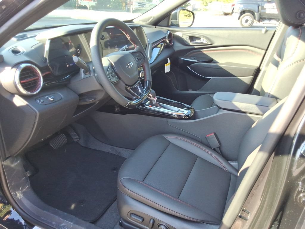 New 2026 Chevrolet Trax RS w/ Sunroof Package FWD image 20