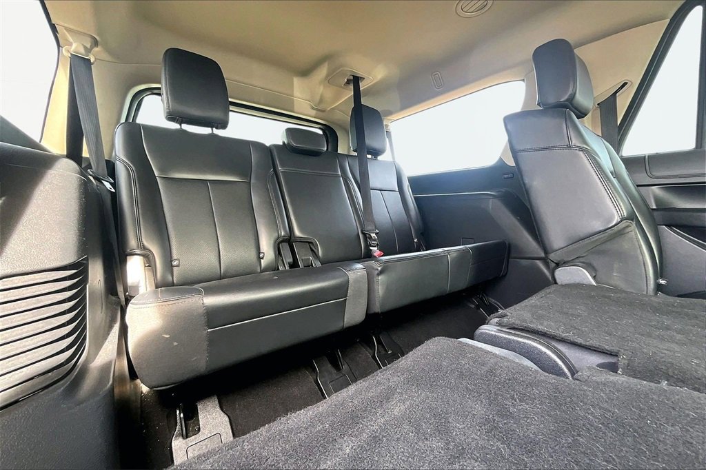 Used 2024 Ford Expedition Max XLT image 27