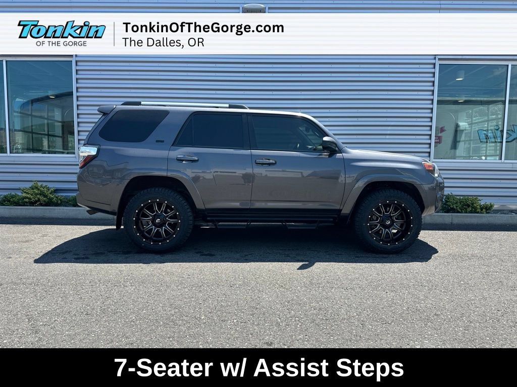 Used 2021 Toyota 4Runner SR5 AWD/4WD image 2