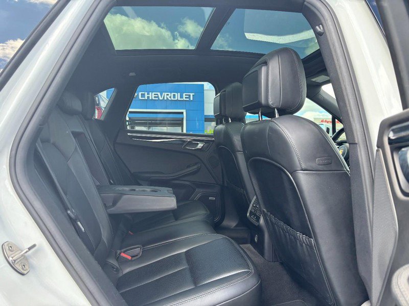 Used 2018 Porsche Macan S image 10