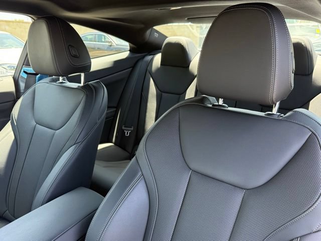 Used 2026 BMW M440i Coupe w/ Premium Package RWD image 21