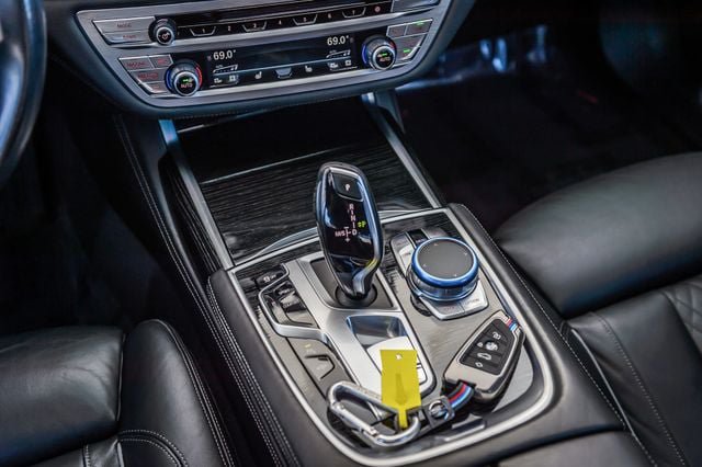 Used 2017 BMW 740i RWD image 32