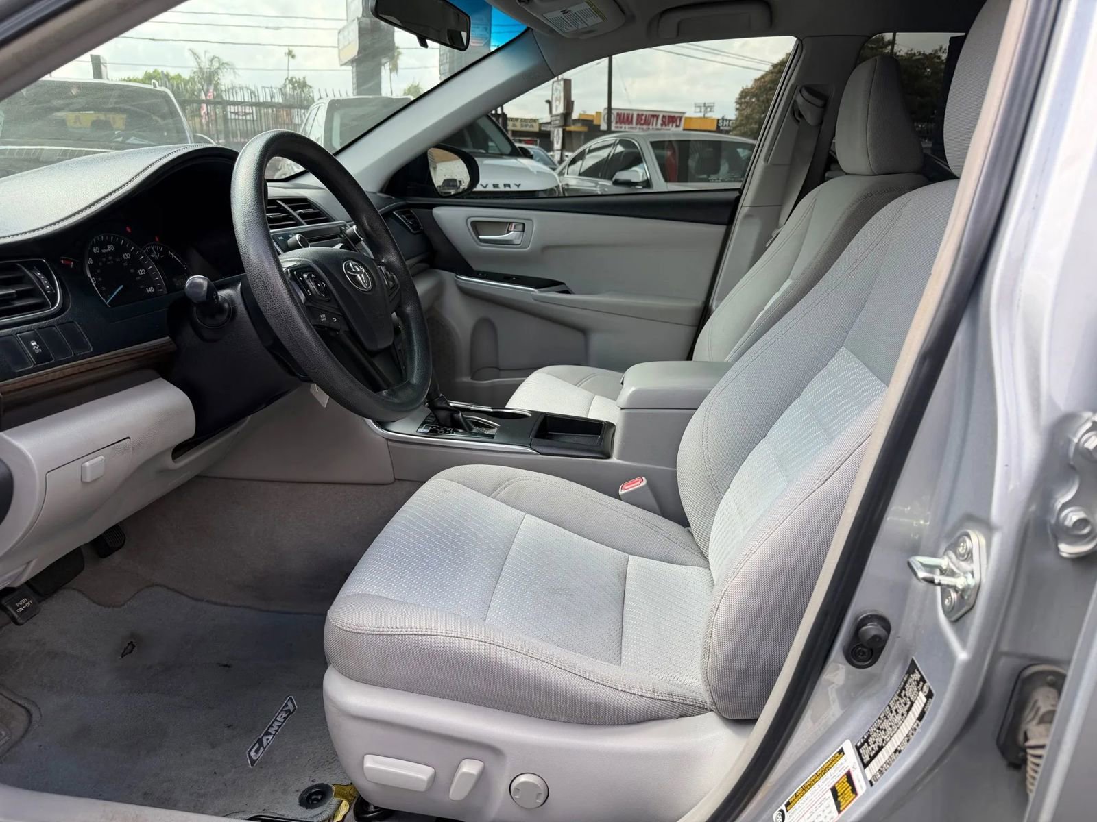 Used 2015 Toyota Camry LE FWD image 22