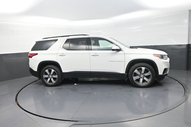 Used 2019 Chevrolet Traverse LT w/ LT Premium Package AWD/4WD image 29