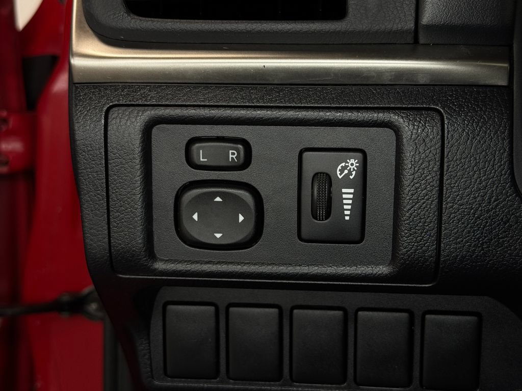Used 2014 Lexus CT 200h FWD image 18