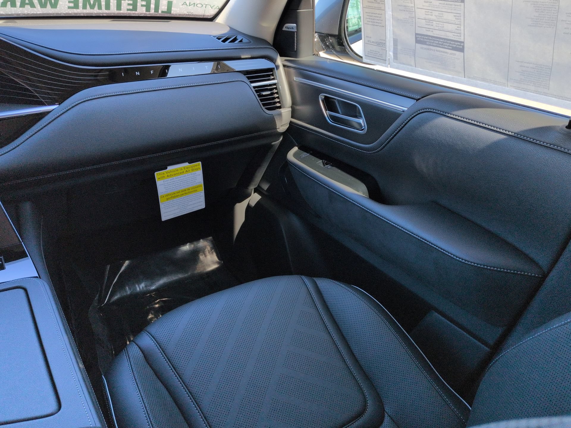 New 2026 INFINITI QX80 Luxe w/ Cargo Package AWD/4WD image 18
