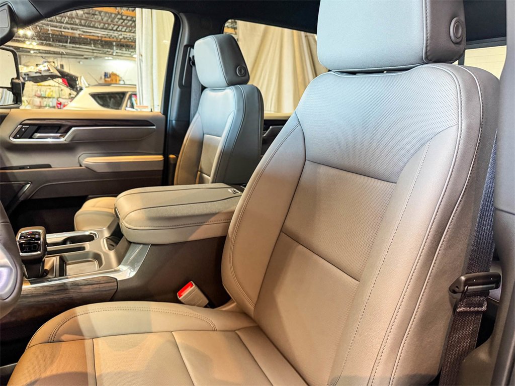 New 2026 GMC Sierra 1500 SLT w/ SLT Premium Plus Package image 16
