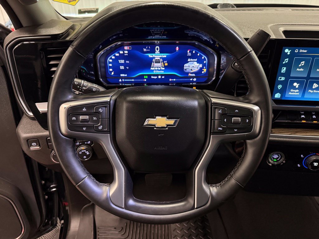 Used 2024 Chevrolet Silverado 1500 LT AWD/4WD image 21