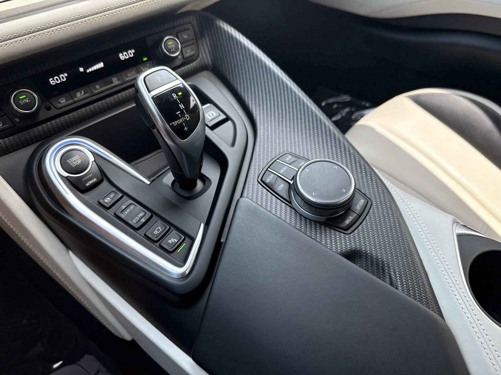 Used 2019 BMW i8 Roadster AWD/4WD image 24