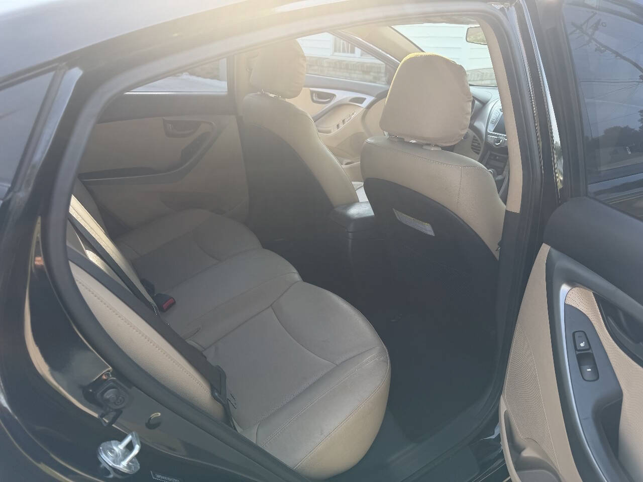 Used 2013 Hyundai Elantra Limited w/ Technology Pkg FWD image 14