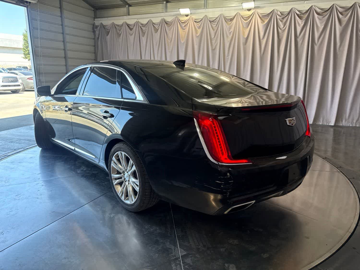Used 2019 Cadillac XTS Luxury FWD image 7