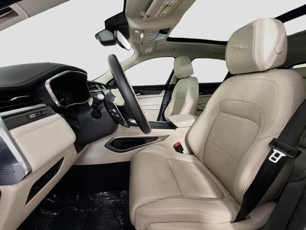 Used 2023 Jaguar F-PACE S AWD/4WD image 22