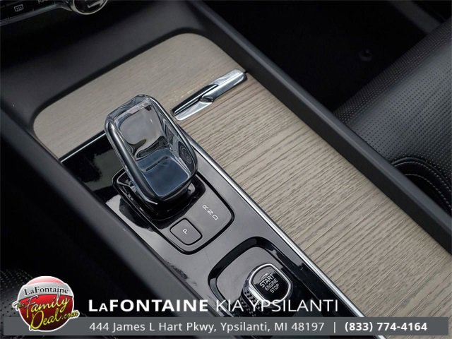 Used 2022 Volvo XC60 B6 Inscription w/ Protection Package Premier image 30