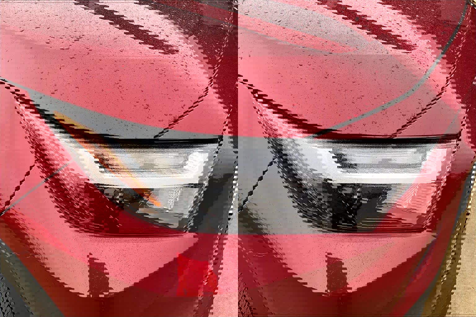 Used 2022 Toyota RAV4 XLE image 25