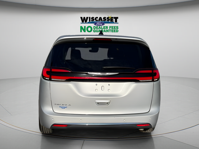 Used 2024 Chrysler Pacifica Touring-L FWD image 28